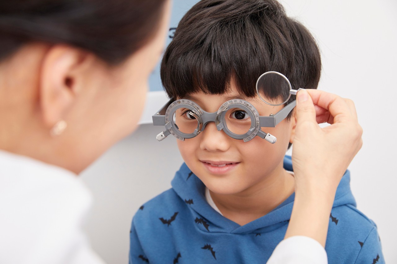 内斜視の治療法は、原因や年齢などに応じて選ぶ