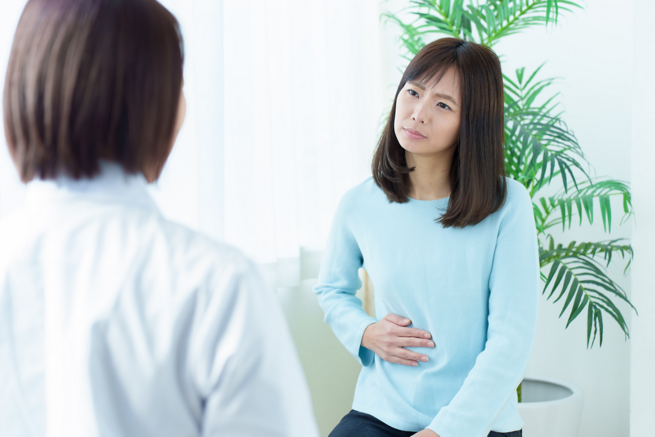 生理前の便秘について婦人科に相談するイメージ写真