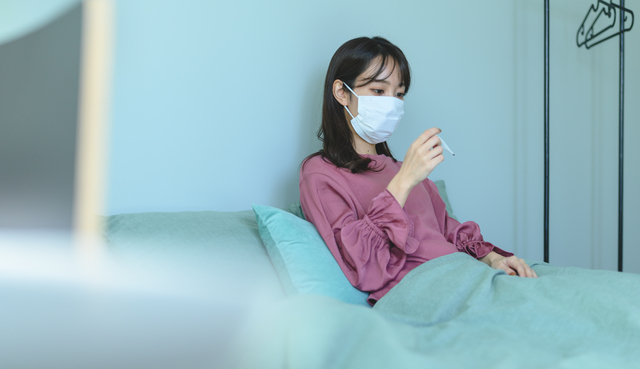 コロナ禍で、風邪のような症状が現れた場合はどのような対応をすべき？