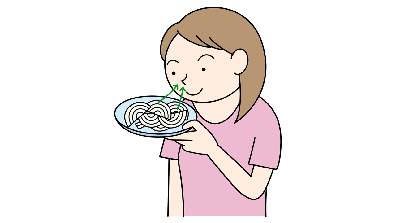 鼻づまりを解消する「玉ねぎ深呼吸」。皮付きのまま切った玉ねぎを鼻に近づけて鼻から深呼吸をすることで、アレルギー性鼻炎による鼻づまりの改善が期待できます。